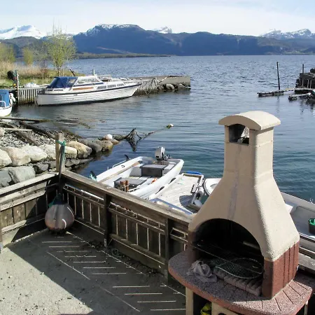 アパート Mjellhaugen By Interhome Naustdal i Sunnfjord